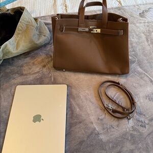 Brown Leather Tote Handbag - Elegant Everyday Carry